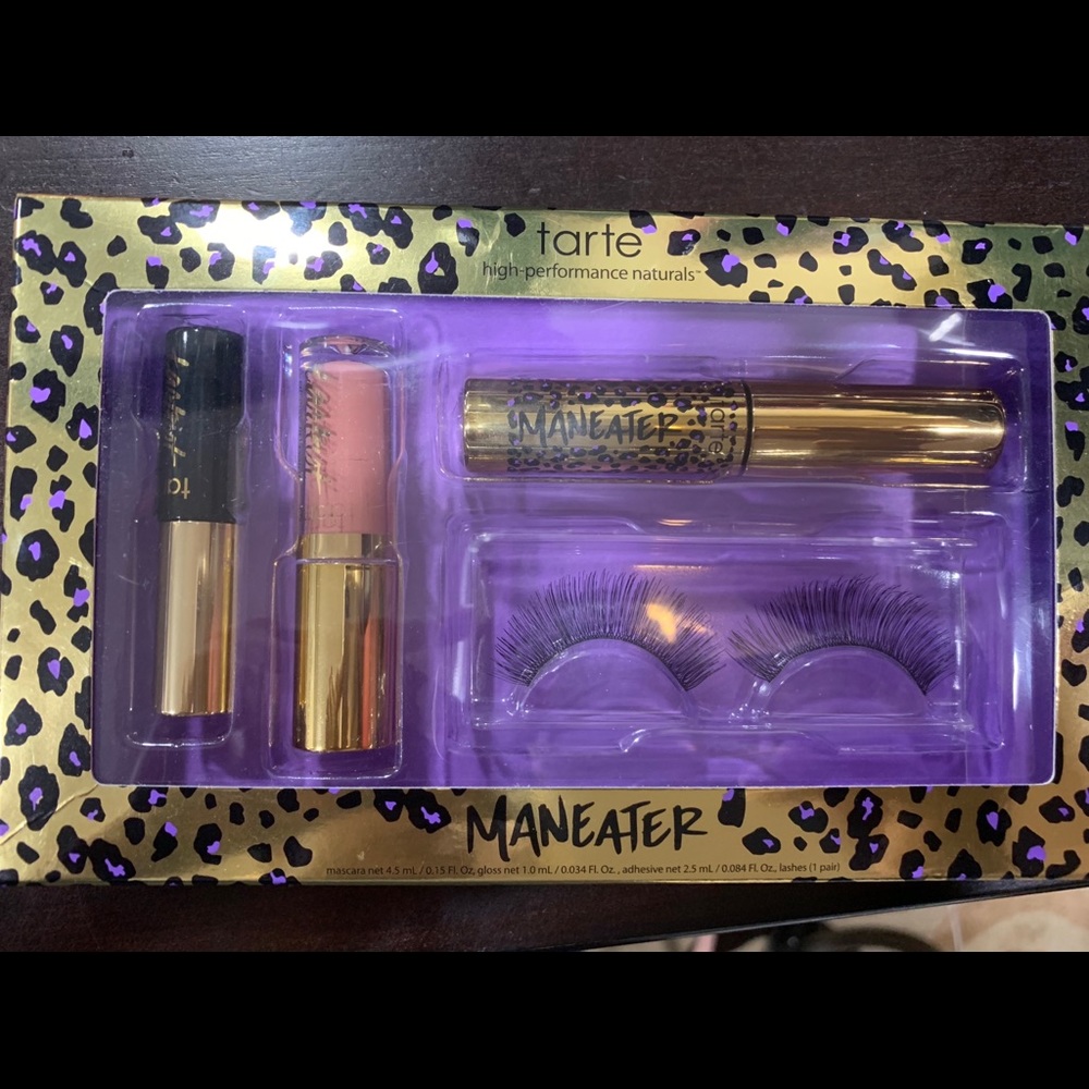 🎀Tarte Make gift set 🎀